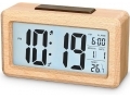 un réveil numérique en bois